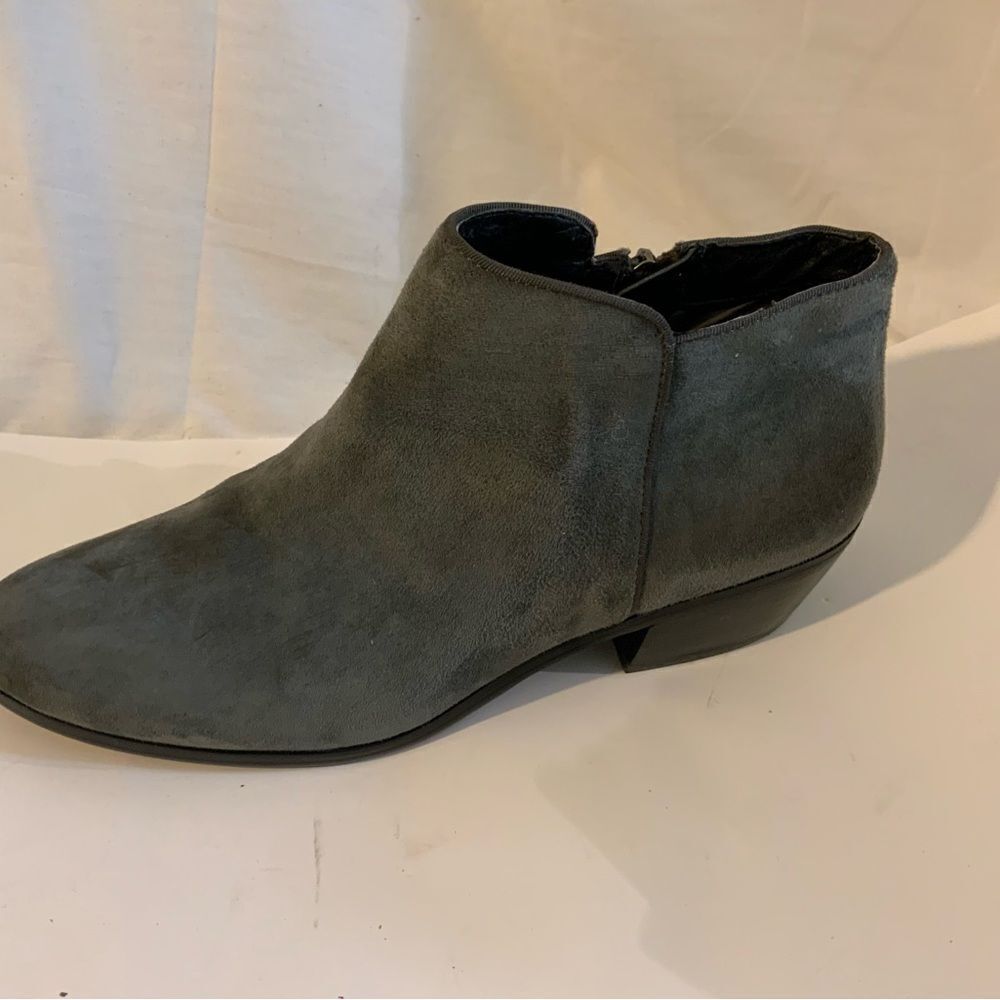 Sam Edelman Suede Gray Women's Ankle boots. Size 8.5M